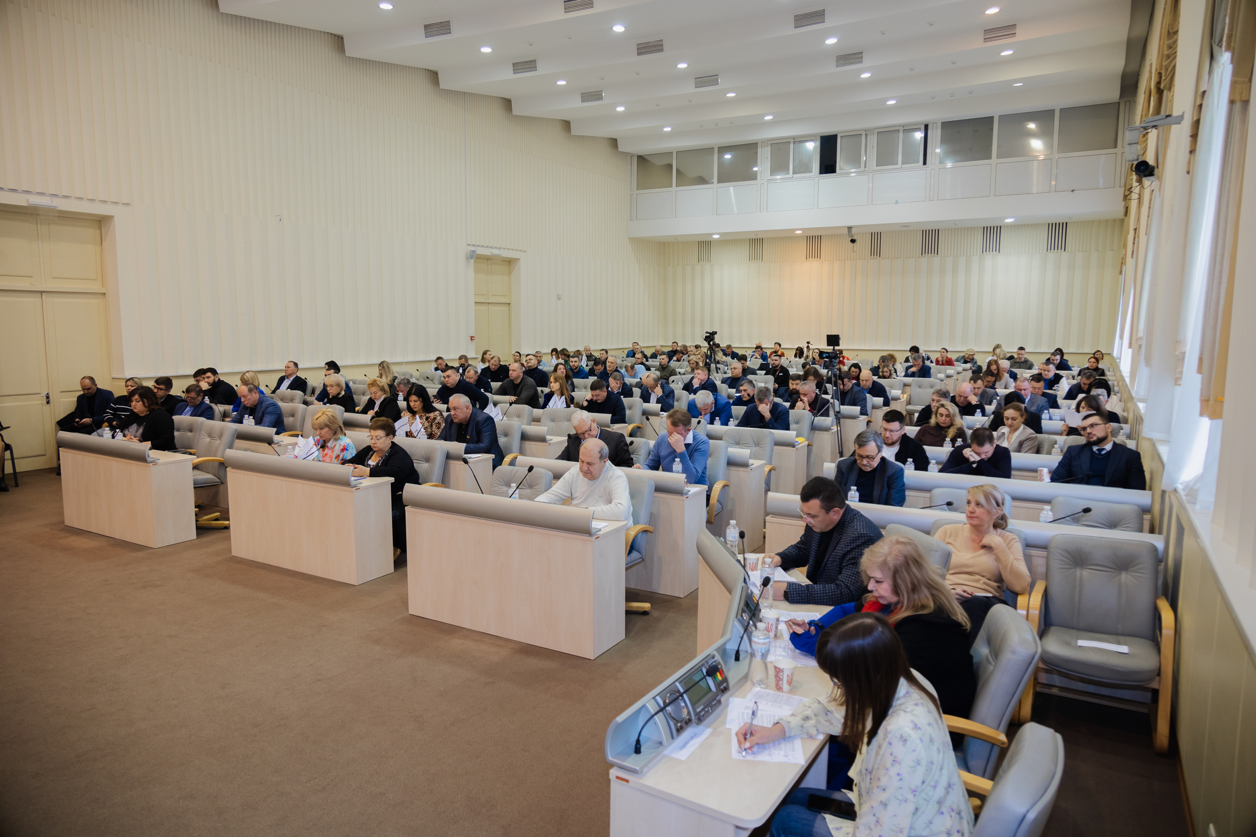 Депутати Дніпропетровської облради на підсумковій сесії 2024 року