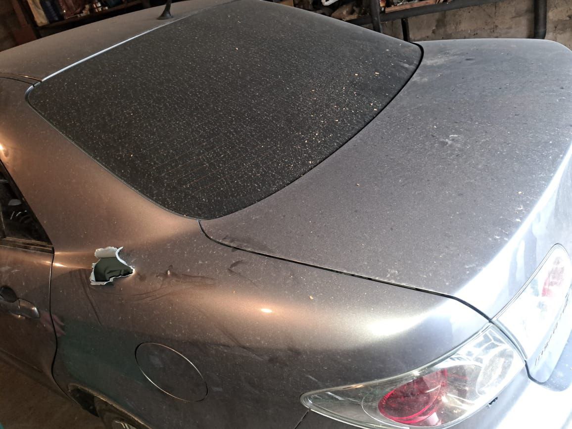 Побитий легковик