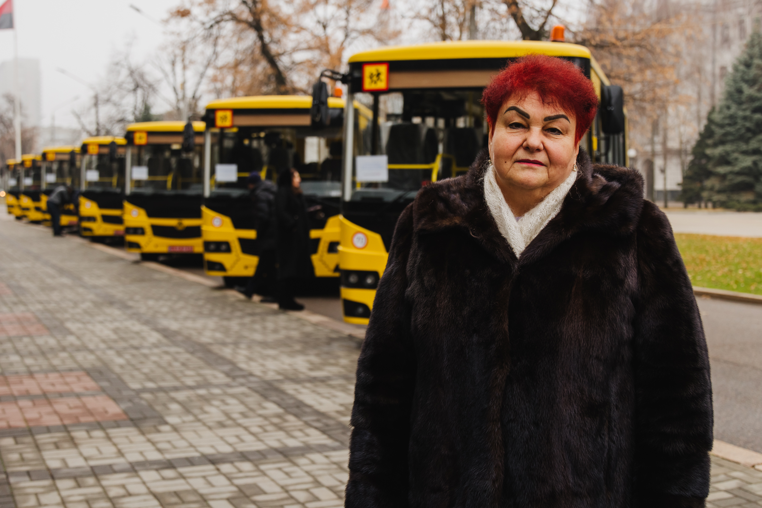 Директорка однієї з гімназій в Обухівській громаді пані Ніна
