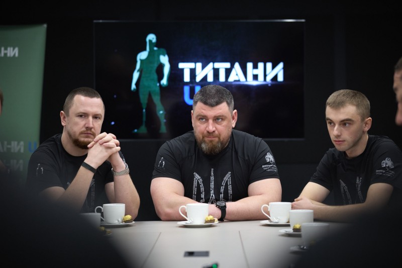 Амбасадори проєкту Станіслав Ралдугін, Денис Скалєух та Олександр Лапа