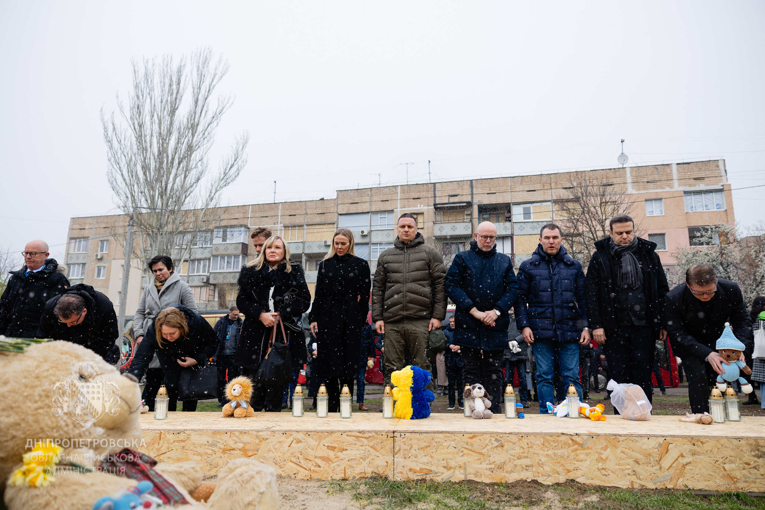 Вшанування загиблих дорослих та дітей