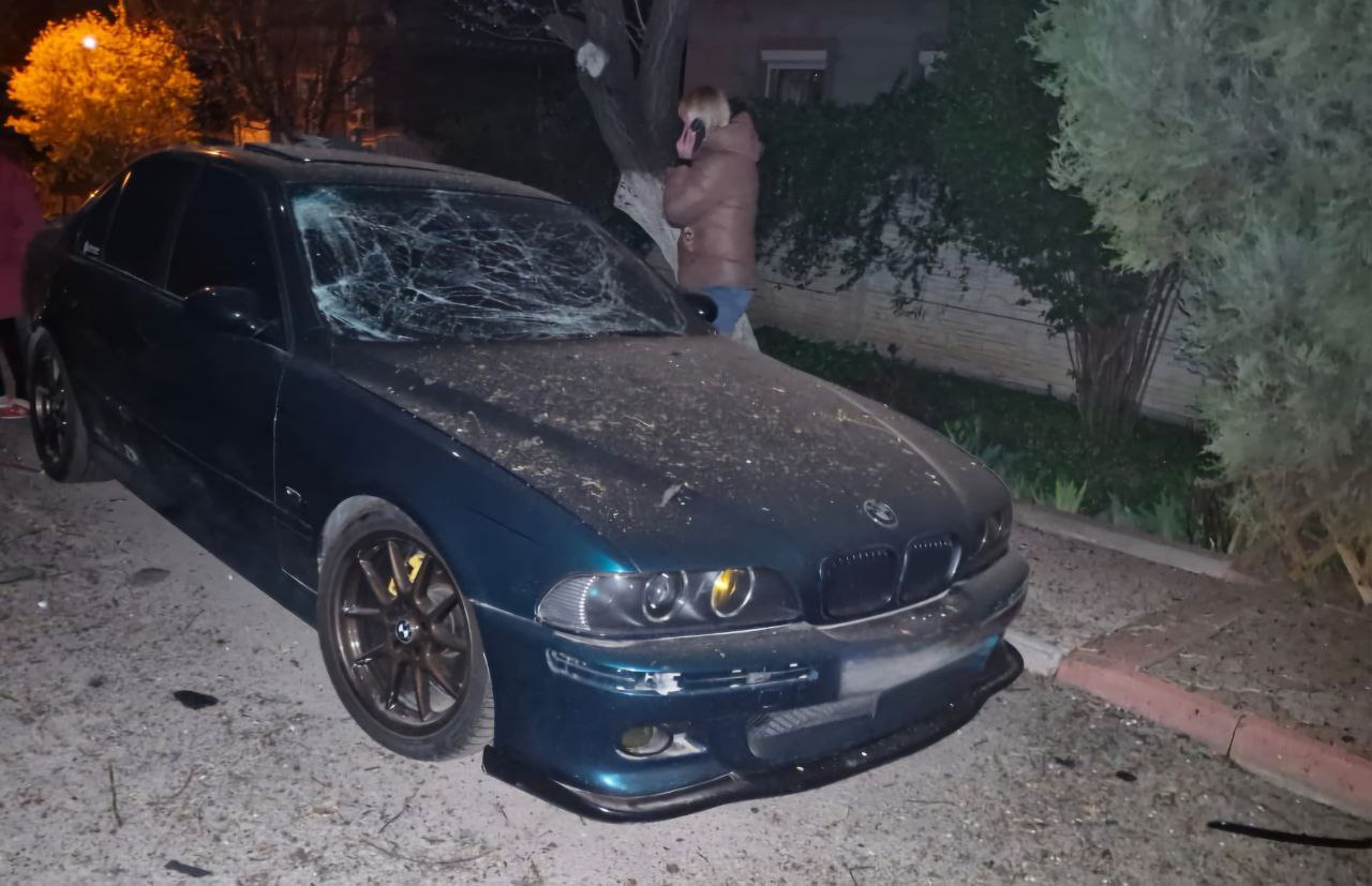 У легковику розбите лобове скло