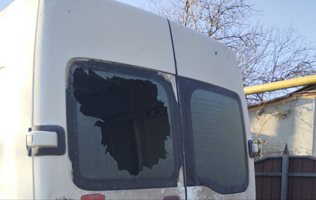 В автівці вибите скло