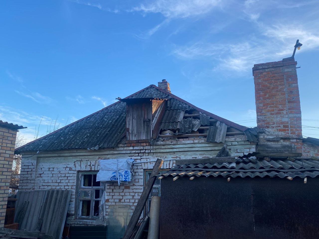 У приватній оселі потрощений дах