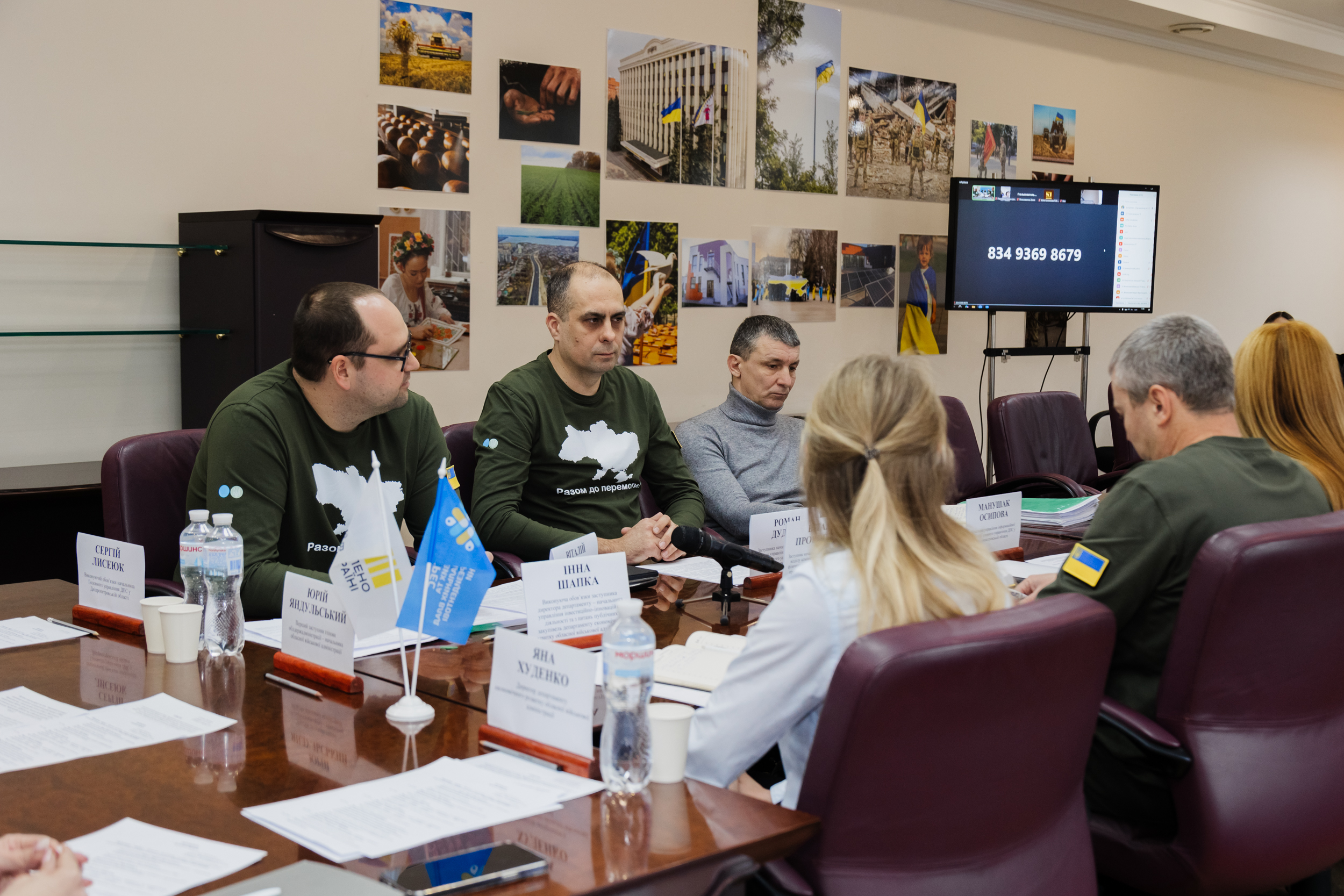На питання підприємців відповідала кваліфікована команда податківців