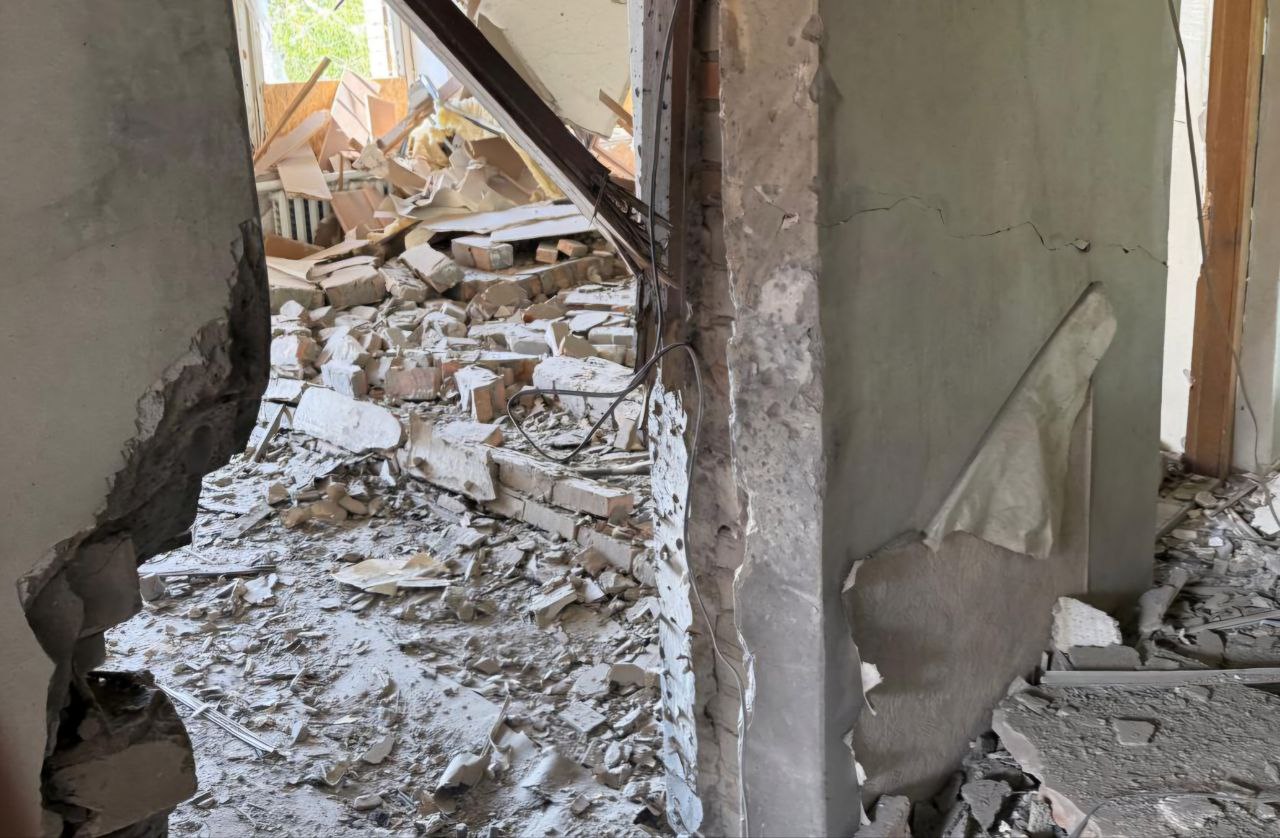 Потрощені приміщення будівлі