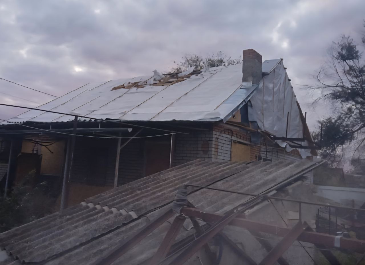 У будинку потрощений дах 