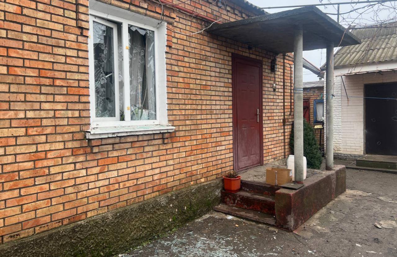 Потрощений приватний будинок 