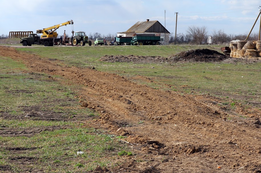 Загалом проклали під землею 7 км труб