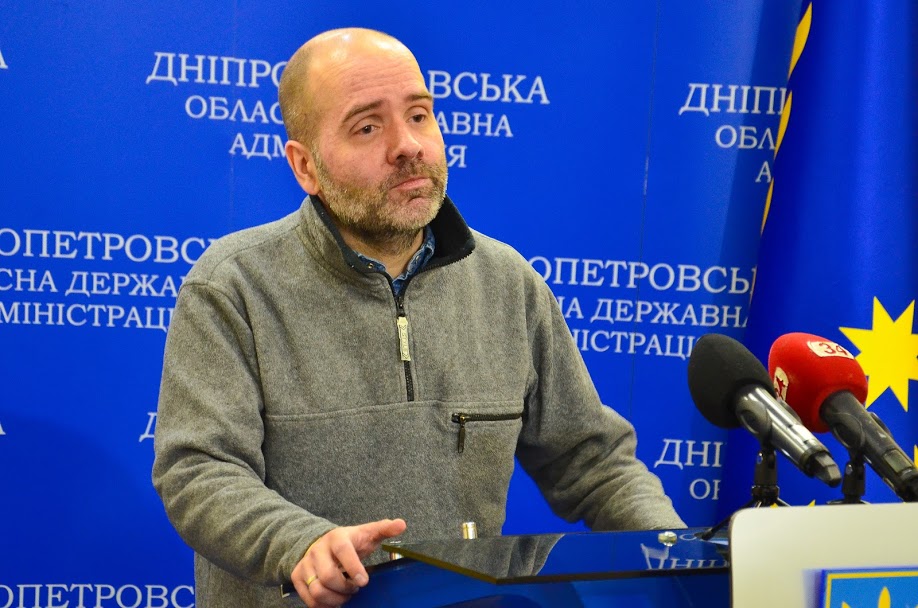 Сергій Шемет: «За останні два роки лікування гемофілії зробило значний крок вперед. Для хворих фактор цілком безкоштовний. До того ж, допомогу можна отримати на місці, у свого сімейного лікаря. Їхати в обласний центр не потрібно»