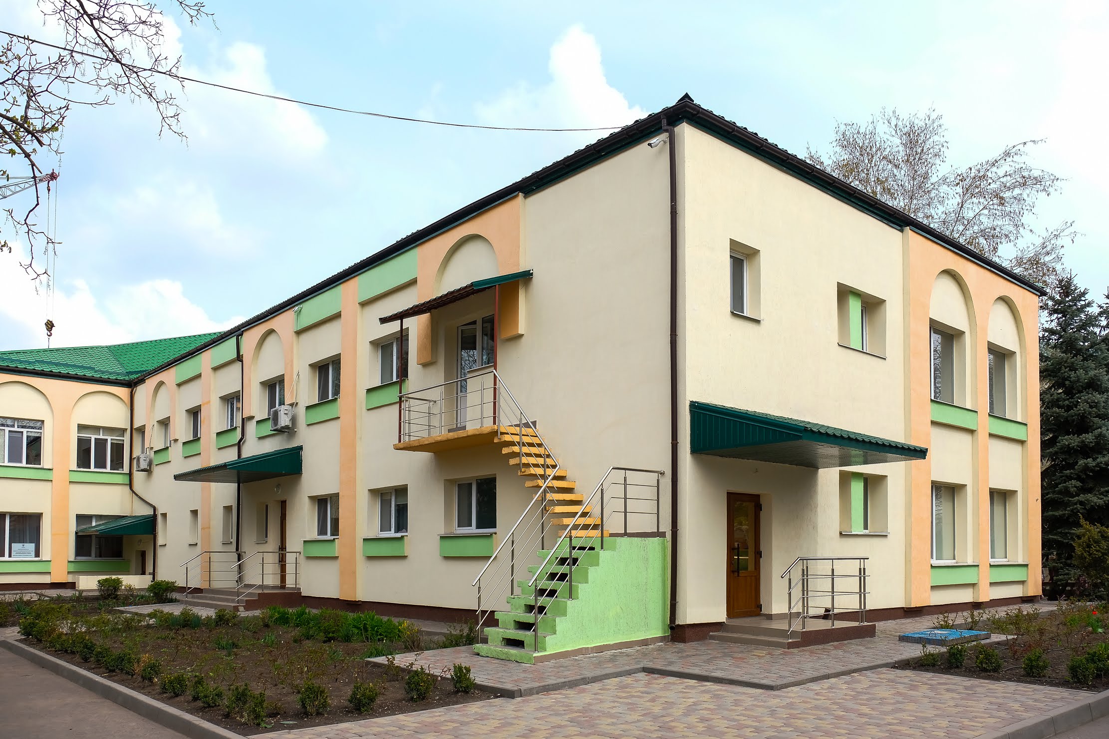 Будівлю звели наприкінці 80-х.