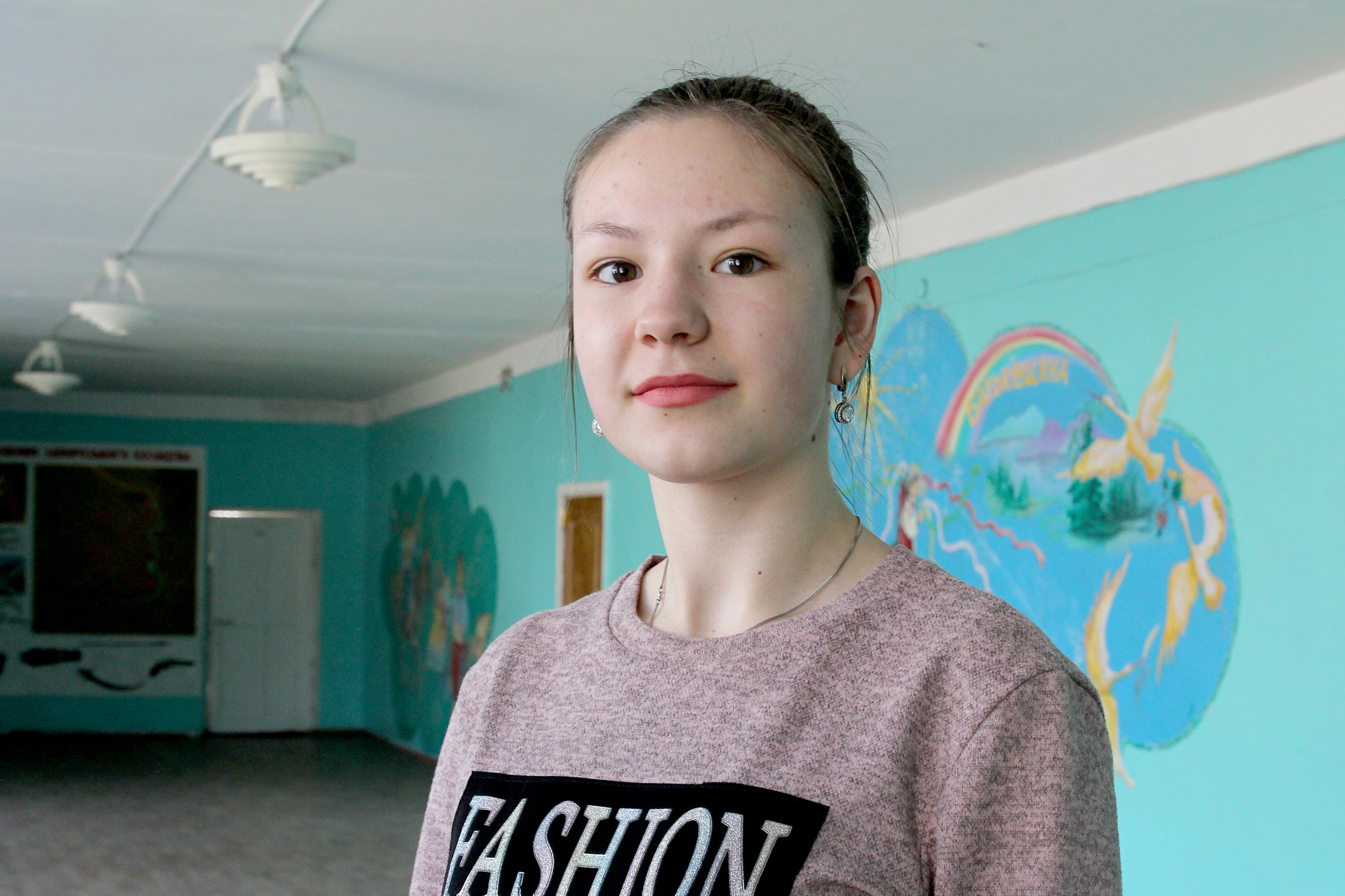 «Моя школа буде дуже гарною та яскравою. Хочеться якнайшвидше побачити кольорові кабінети та коридори, сходи з підписами», – десятикласниця Єлизавета Таран