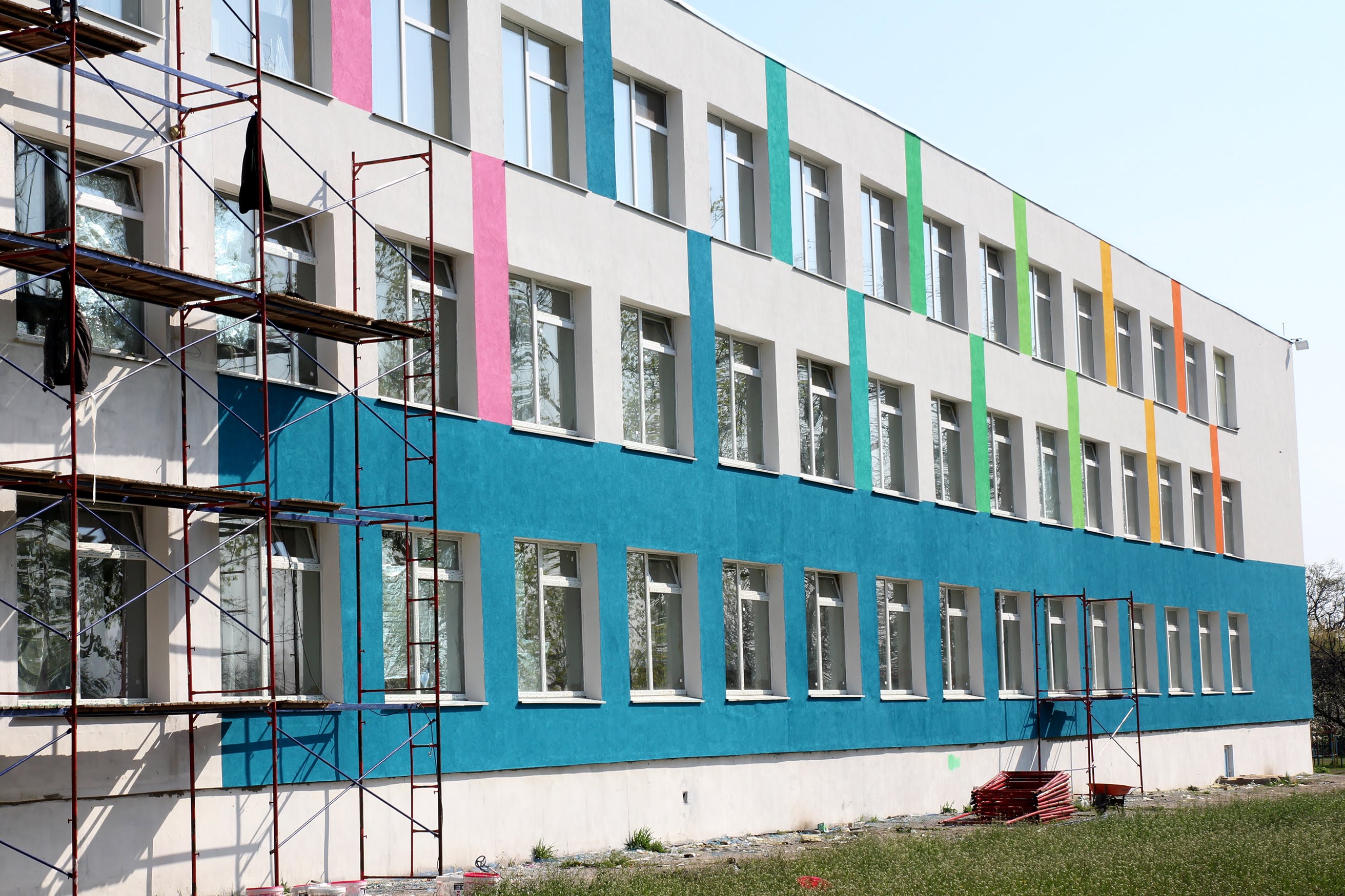 у різні кольори: