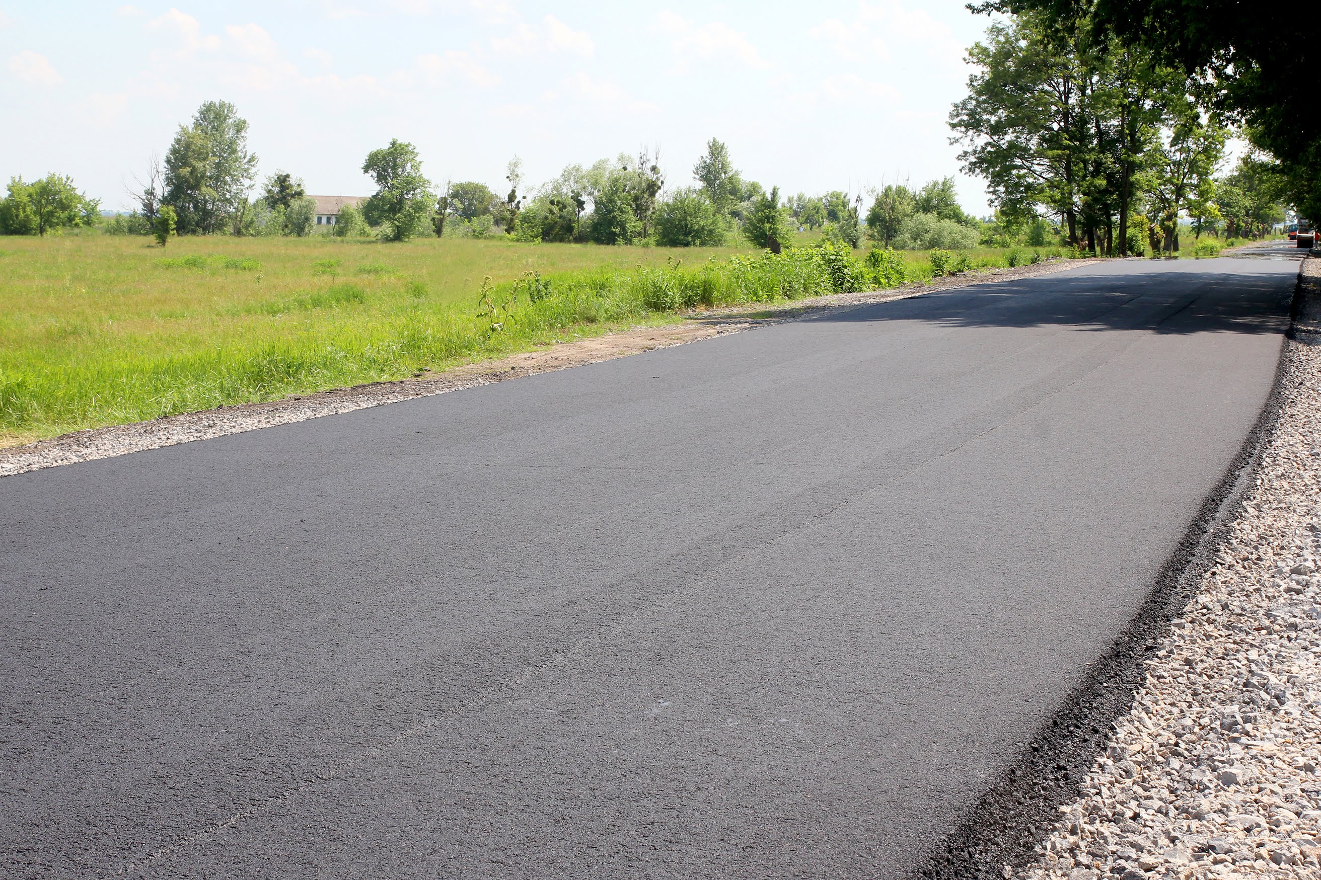 10-кілометрова ділянка між селами Орлівщина та Черкаське вже із якісним покриттям