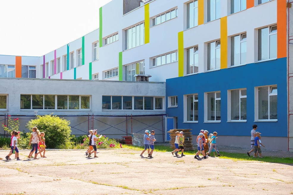 У школі працює літній табір