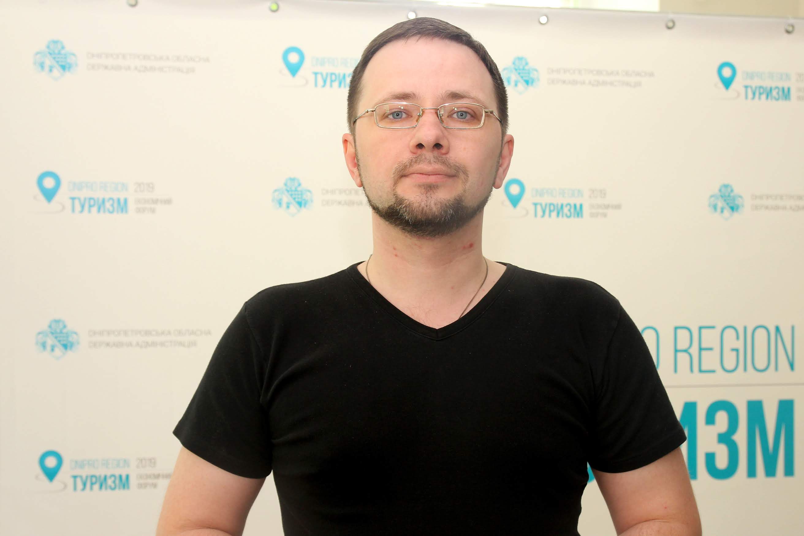 «Кожен регіон має свою історію і легендарну складову, яку можна конвертувати в туризм. Дніпропетровщина – один з не надто розкручених регіонів, який має великий потенціал. Ця територія є осередком українського козацтва. Серед унікальних пам’яток – скіфські кургани», – розказав Сергій Громенко.