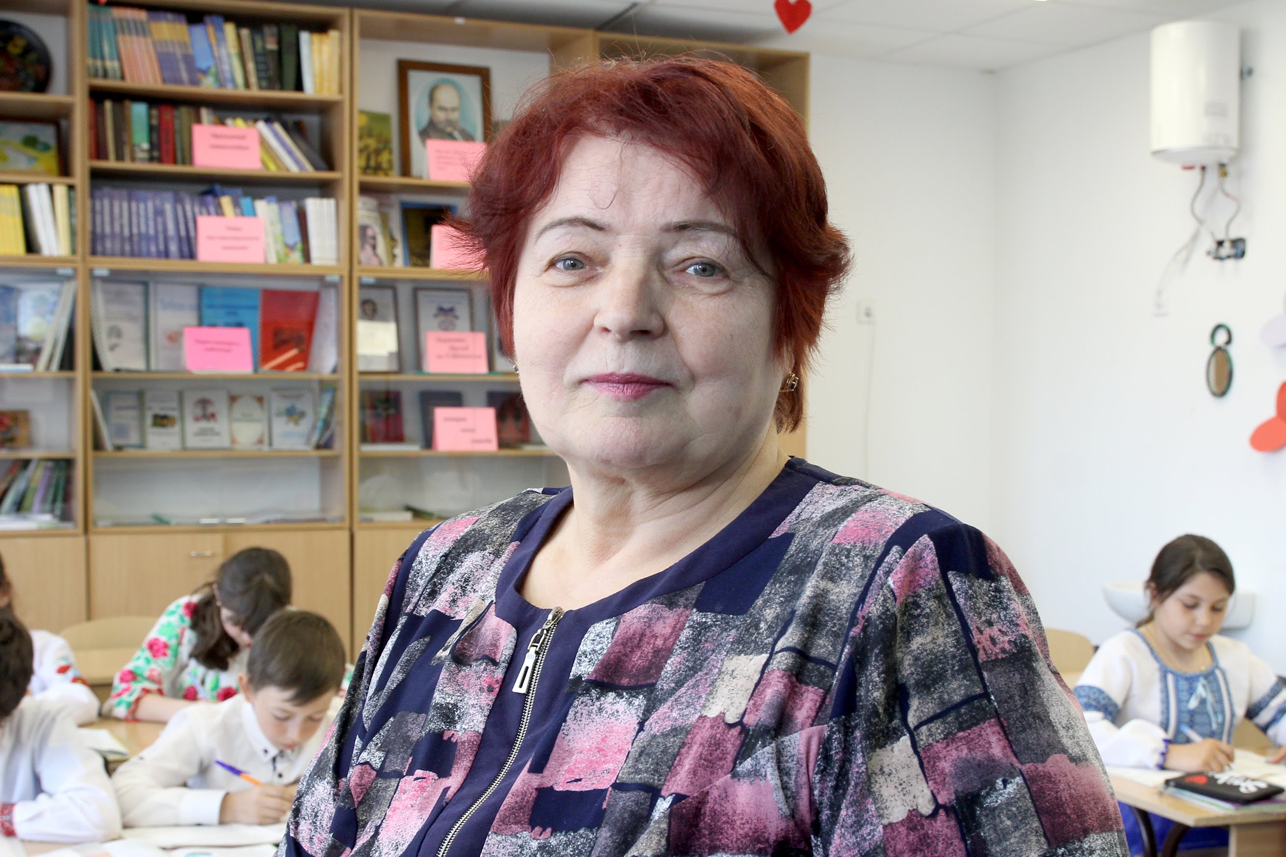  «Працюю у цій школі з моменту її відкриття. Уперше за всі роки ми перезимували в теплі та добрі», – вчитель української мови та літератури Ольга Криворотенко