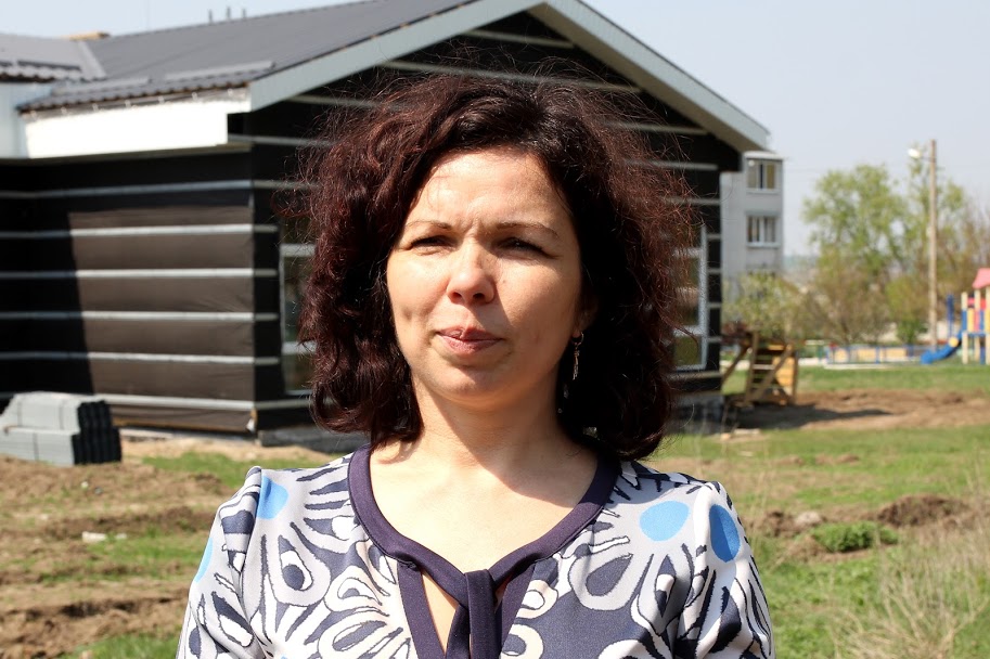 «У нас дуже маленька дитяча консультація. Там постійно стовпища людей», – Віта Мєснікова