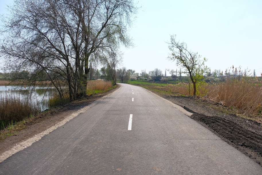 Новою дорогою місцеві не натішаться