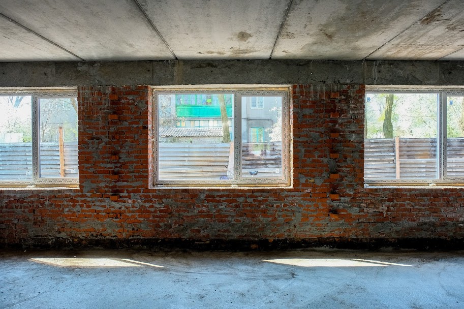 …встановили вікна,…