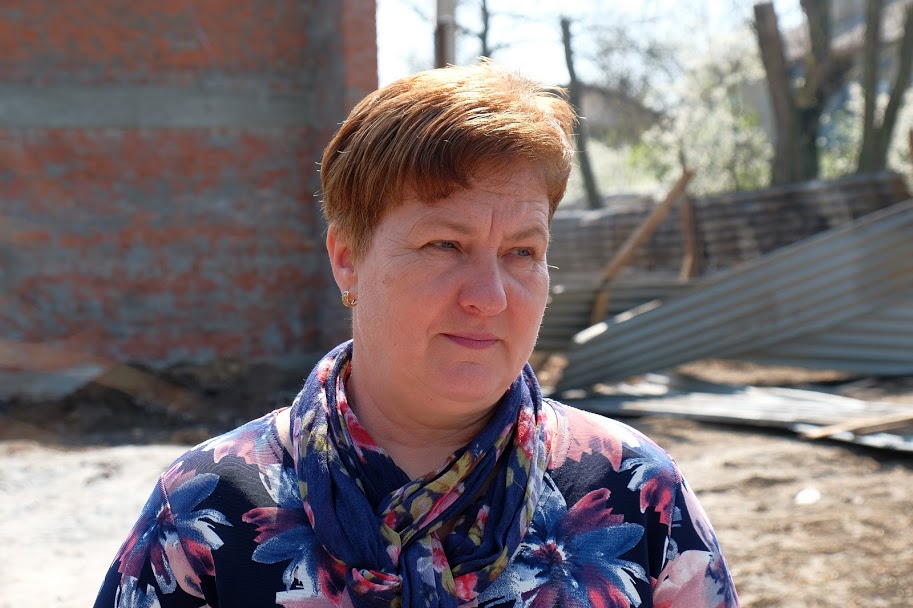 Ніна Калашнікова: «У будинку виховуватимуться 10 дітей. Для них облаштують п’ять спалень, кухню та кімнату відпочинку. Все буде гарним і сучасним. За порядком у домі діти слідкуватимуть самостійно. Допомагатимуть вихователі, кухар та психолог»