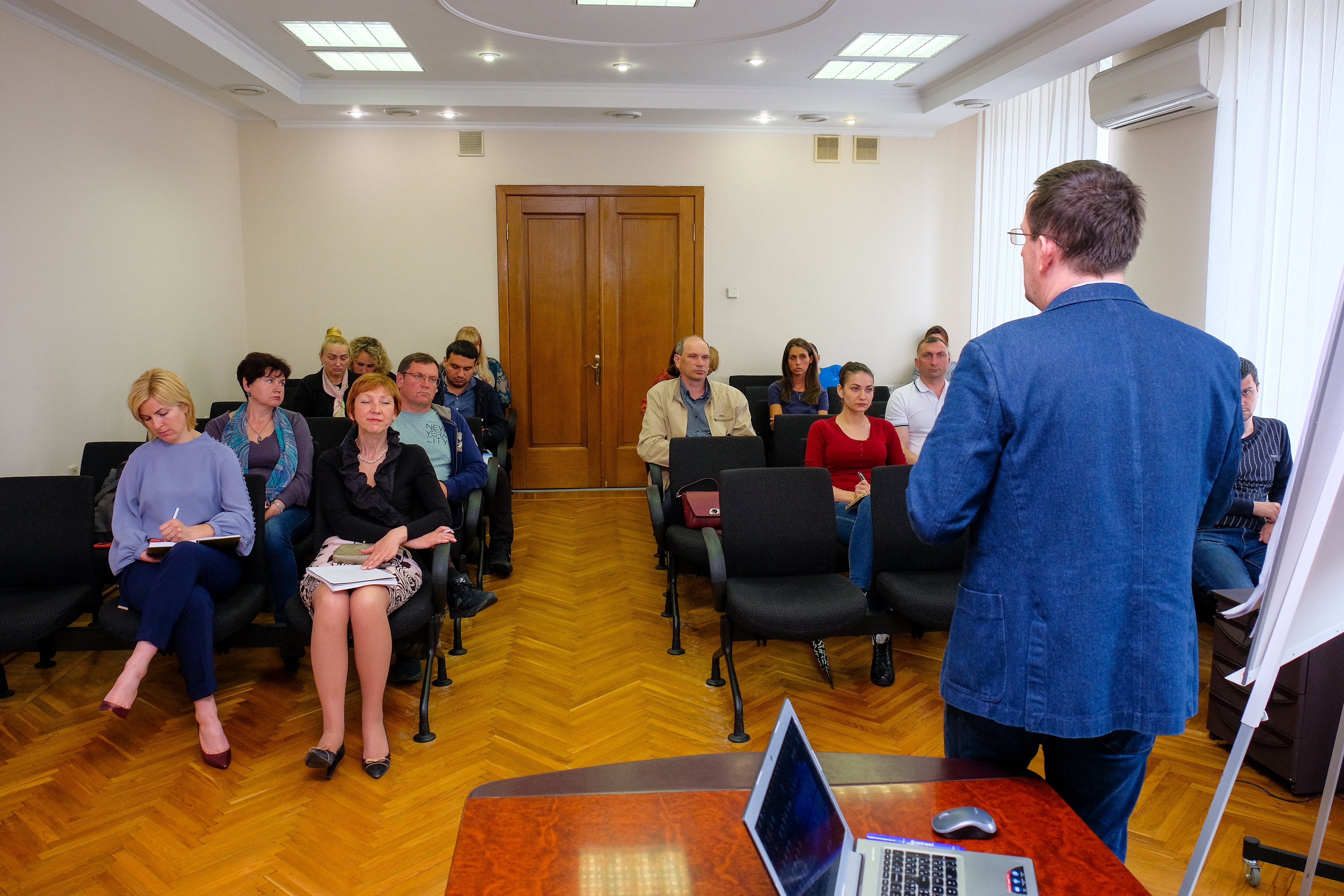 Зустріч тривала три години