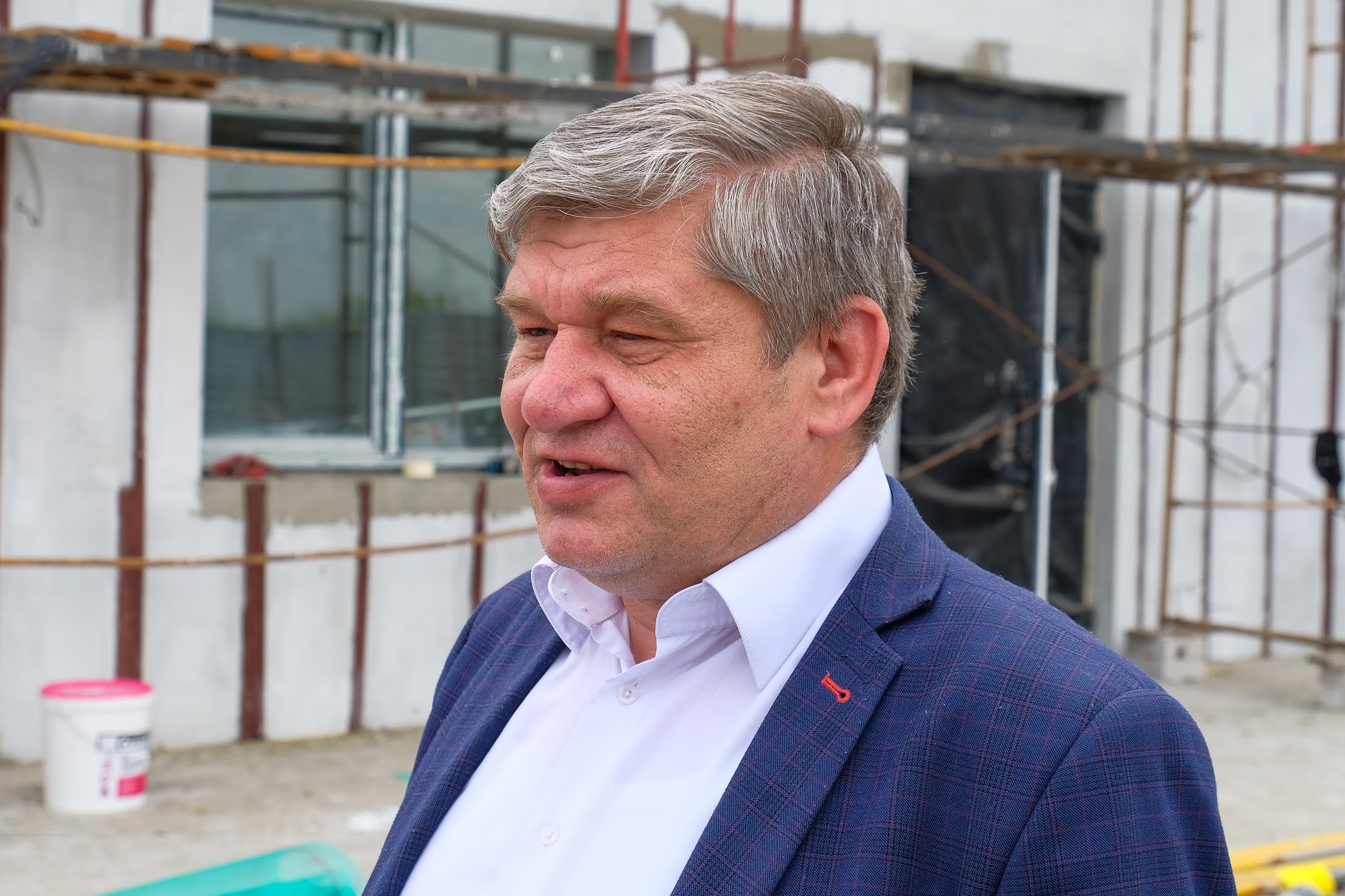 «Це буде сучасний, комфортний та креативний заклад. У ньому діти житимуть, як вдома», - заступник селищного голови Петриківки Ігор Шевченко