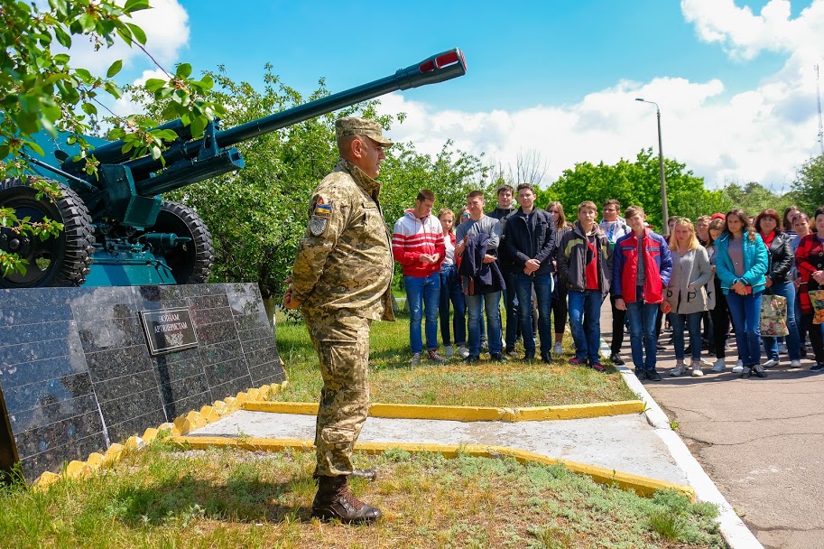 Школярі Нікопольського району пройшлися «Шляхами героїв»