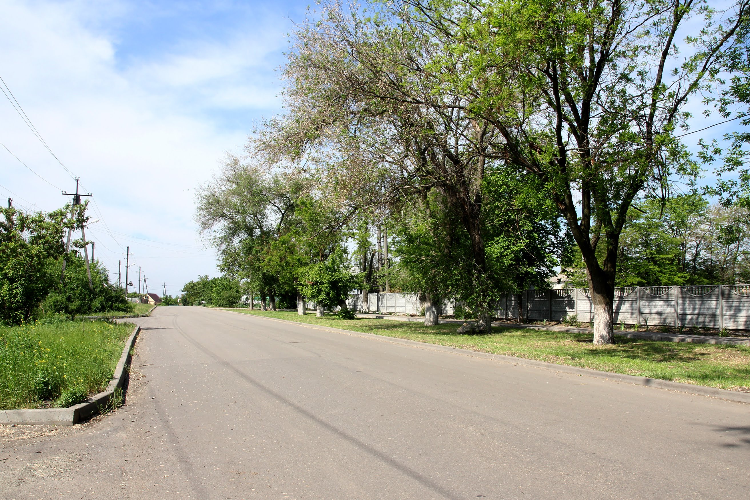  Вони – мешканці мікрорайону Максимівка.