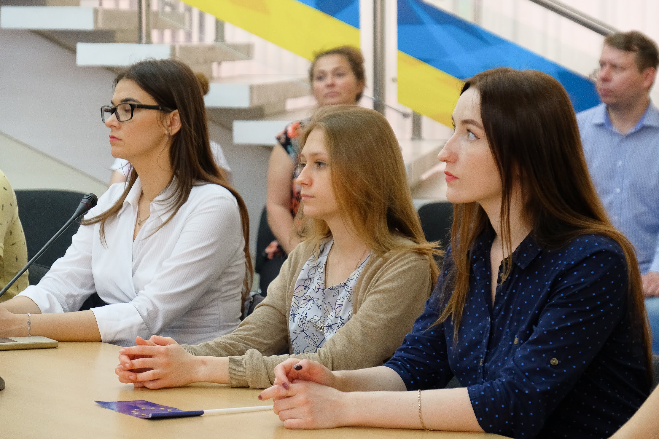 На зустріч завітали представники громадських організацій,..