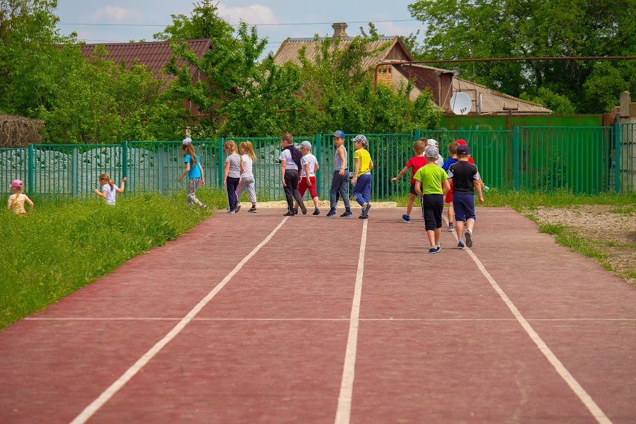 Сучасний освітньо-спортивний простір для сільських дітлахів створює Дніпропетровська ОДА
