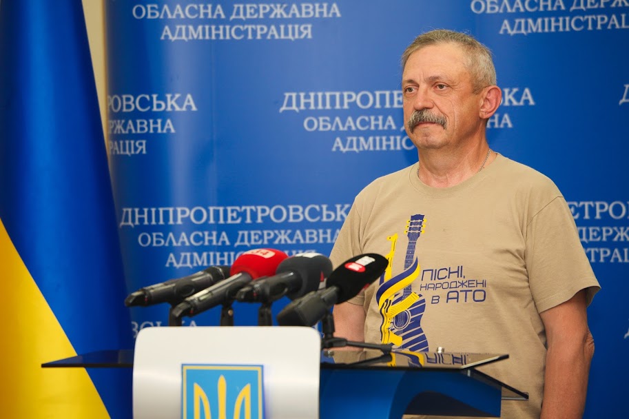 «Цей проект багатьох із нас зробив артистами. Часто їздимо з піснями різними регіонами України», – лауреат першого фестивалю «Пісні, народжені в АТО» Сергій Бойко
