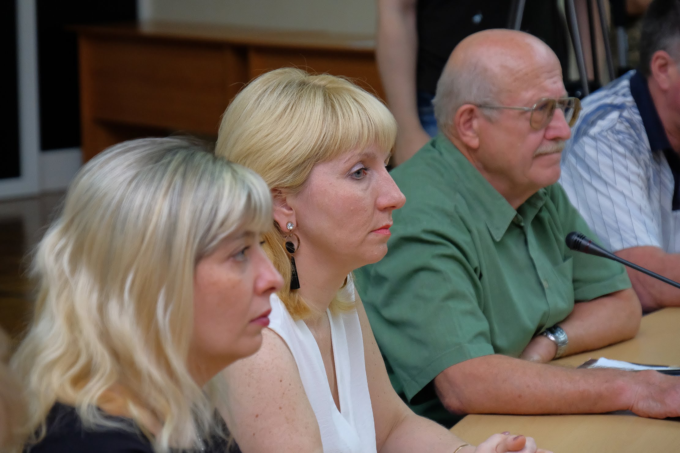 ...й уривок твору, який тільки-но побачив світ.