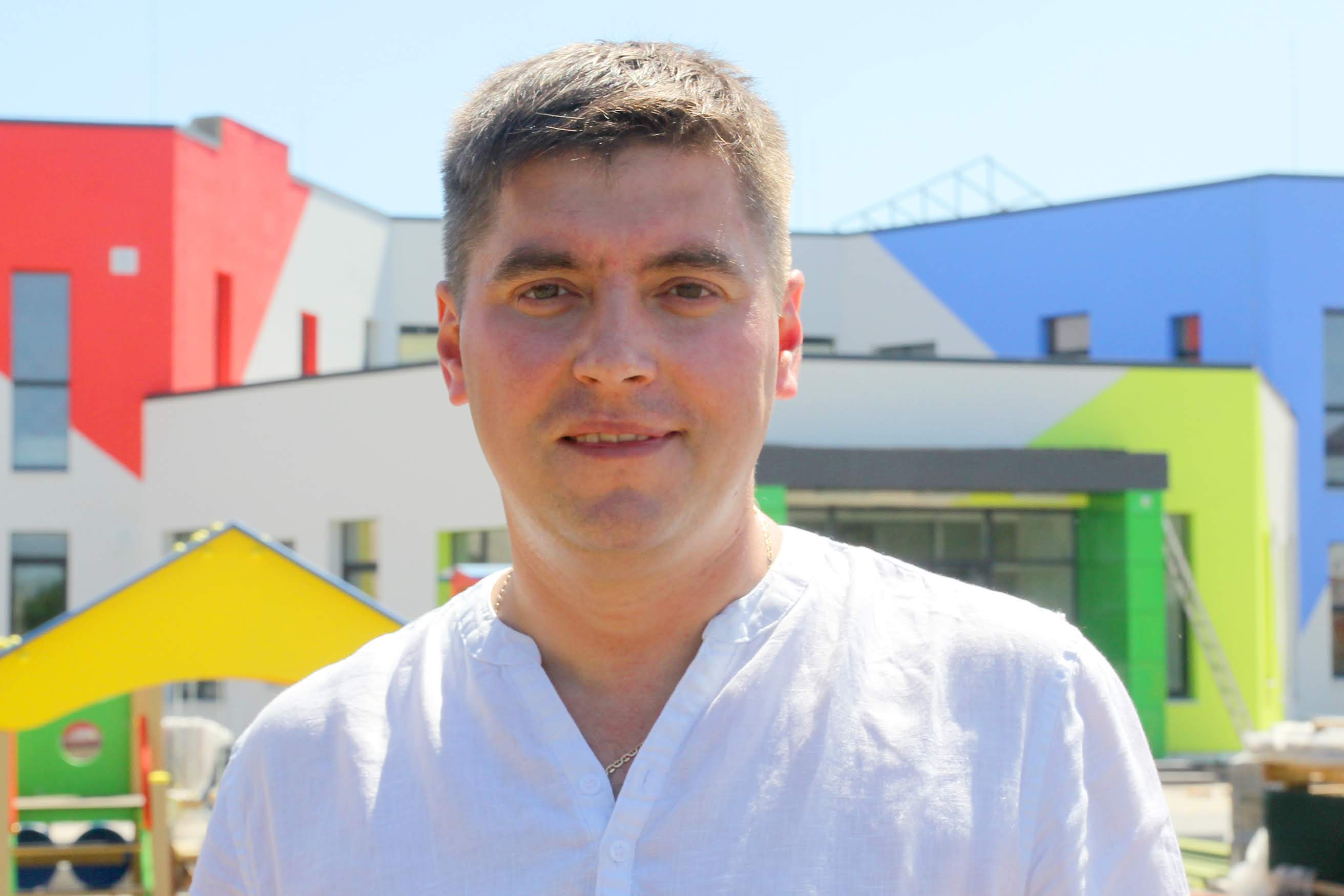 «Після завершення будівництва зможемо трохи розвантажити переповнені садочки Кам’янського», - директор школи №27 Роман Маслєнніков