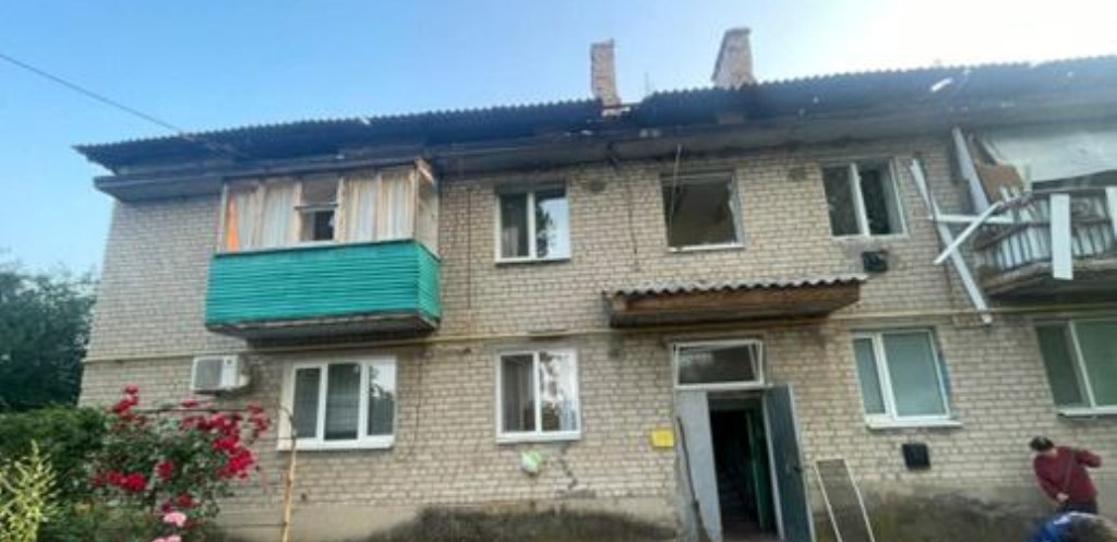 У двоповерхівці побиті вікна